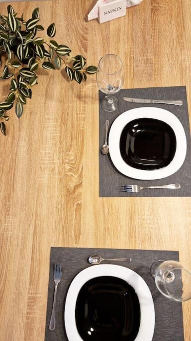 Chic Apt Near Acropolis - Avdi Square 雅典 外观 照片