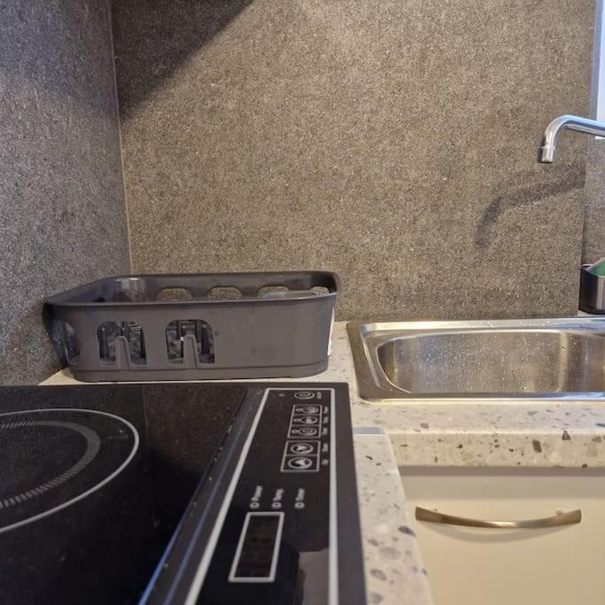 Chic Apt Near Acropolis - Avdi Square 雅典 外观 照片